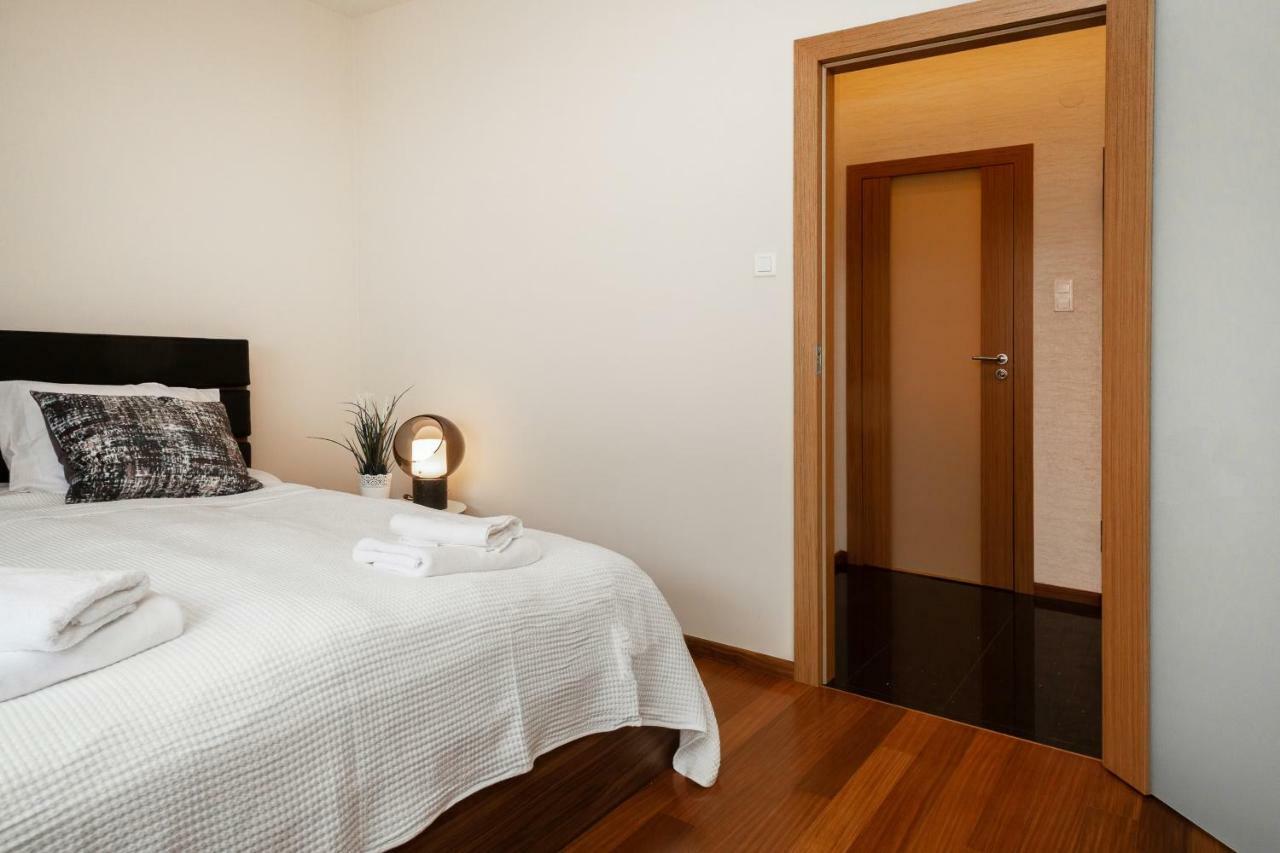 Warsaw Promenada Family Apartment By Noclegi Renters Bagian luar foto